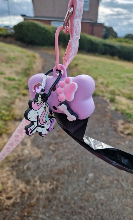 Walkie’s Charm Set Poo Bag Holder